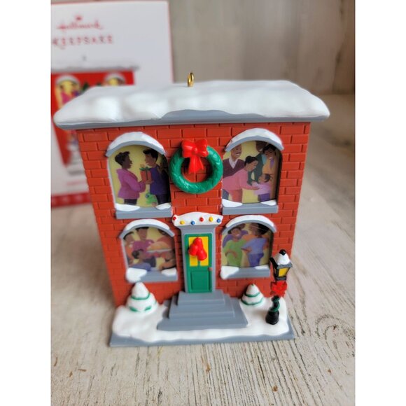 Hallmark Christmas Is Better Together ornament Xmas family apartment - Picture 2 of 7